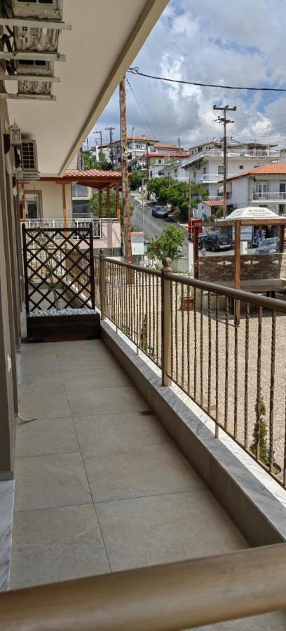 Villa Theasis1 Néos Marmarás Exterior foto